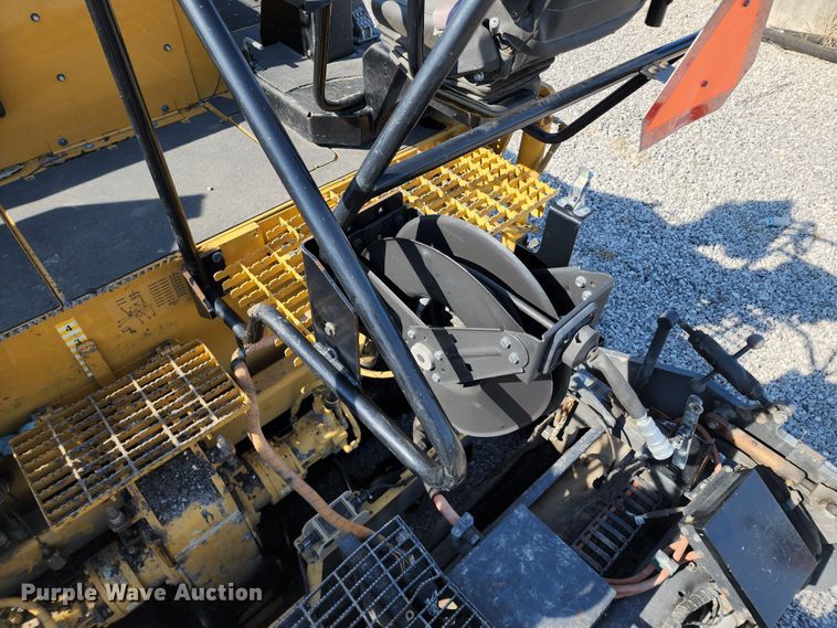 image for item KT9899 2014 Caterpillar AP1055E  paver