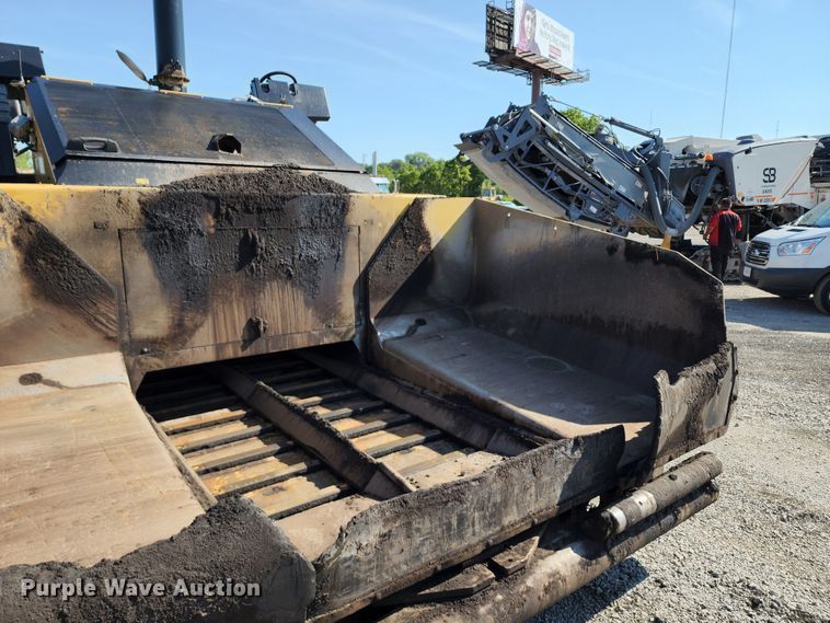 image for item KT9899 2014 Caterpillar AP1055E  paver