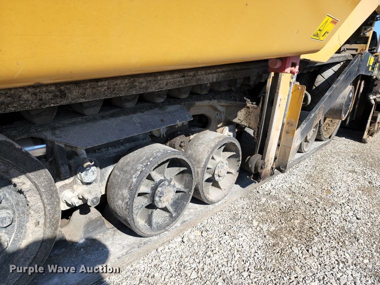 image for item KT9899 2014 Caterpillar AP1055E  paver
