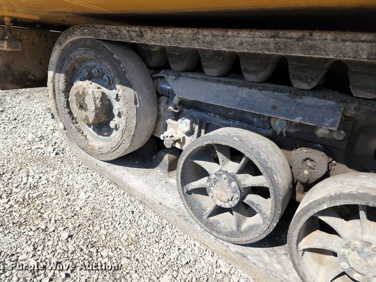 image for item KT9899 2014 Caterpillar AP1055E  paver