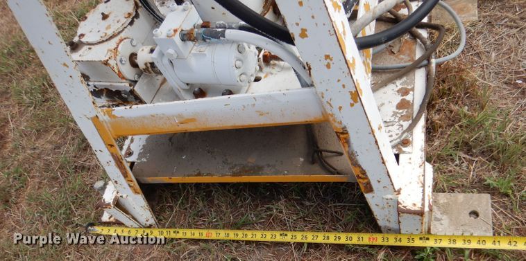 image for item LB9920 1985 Versalift SHV-28-BI  boom