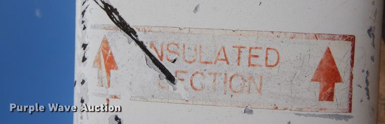 image for item LB9920 1985 Versalift SHV-28-BI  boom