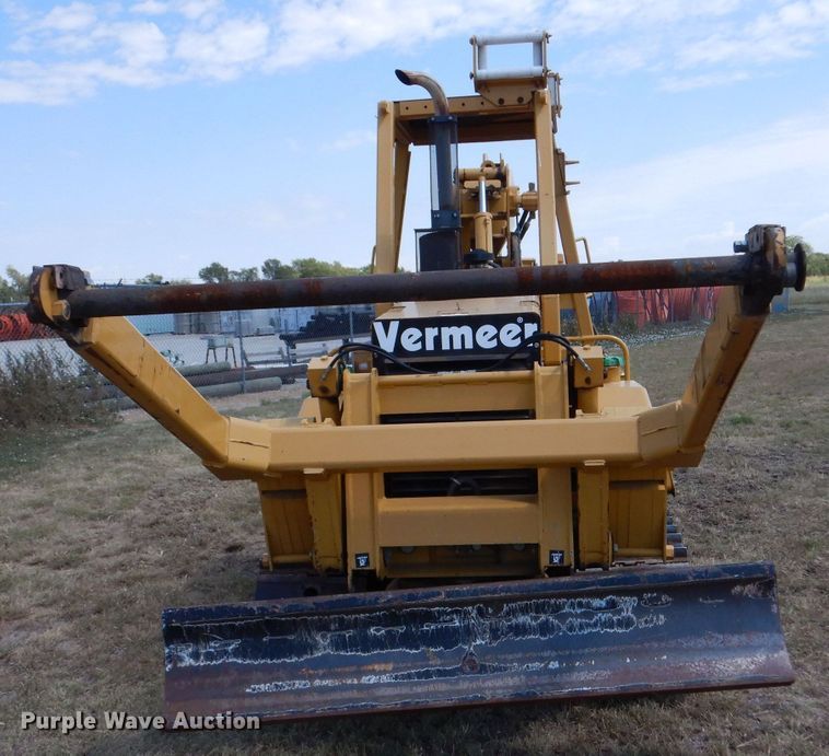 image for item LB9932 2002 Vermeer Flex Track 75  vibratory cable plow