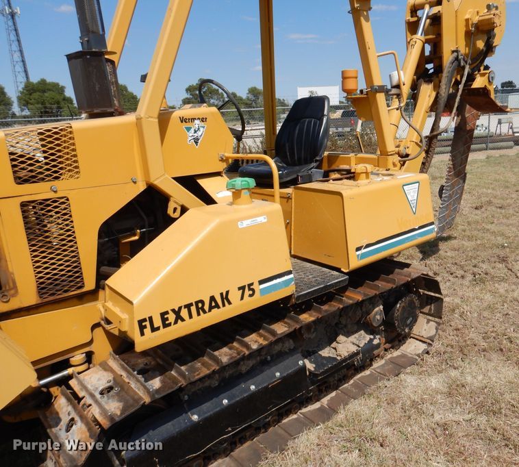 image for item LB9932 2002 Vermeer Flex Track 75  vibratory cable plow