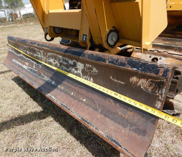 image for item LB9932 2002 Vermeer Flex Track 75  vibratory cable plow