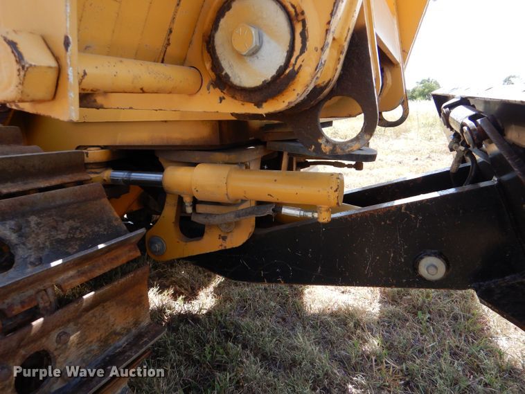 image for item LB9932 2002 Vermeer Flex Track 75  vibratory cable plow