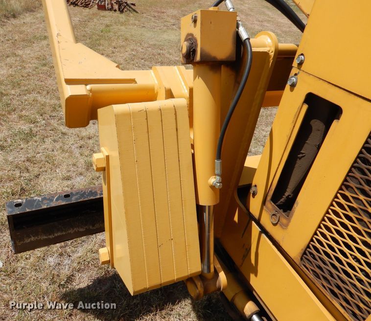 image for item LB9932 2002 Vermeer Flex Track 75  vibratory cable plow