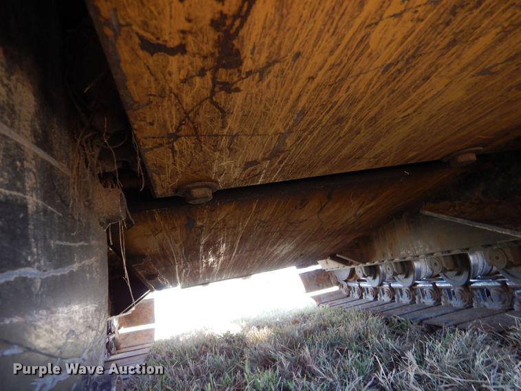 image for item LB9932 2002 Vermeer Flex Track 75  vibratory cable plow