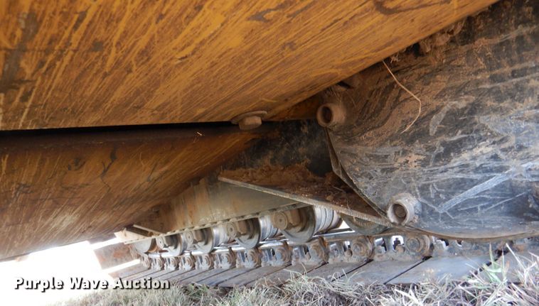 image for item LB9932 2002 Vermeer Flex Track 75  vibratory cable plow