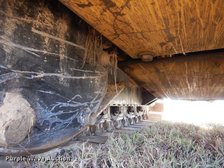 image for item LB9932 2002 Vermeer Flex Track 75  vibratory cable plow