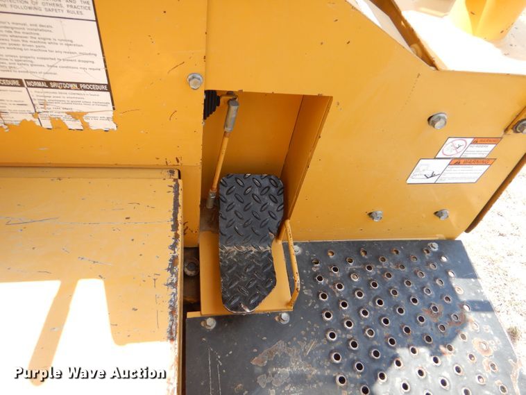 image for item LB9932 2002 Vermeer Flex Track 75  vibratory cable plow