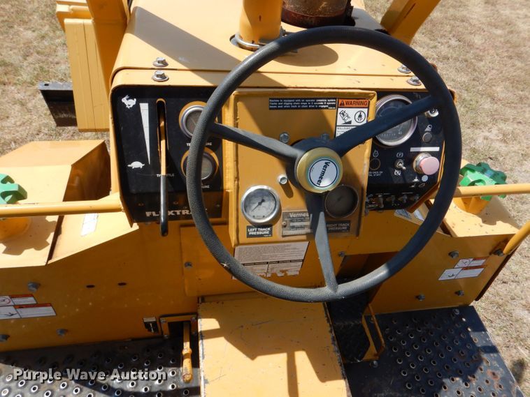 image for item LB9932 2002 Vermeer Flex Track 75  vibratory cable plow