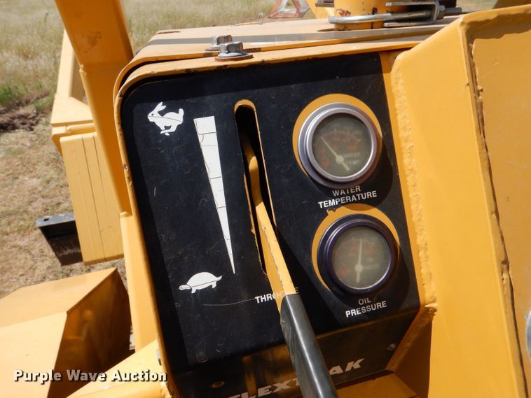 image for item LB9932 2002 Vermeer Flex Track 75  vibratory cable plow