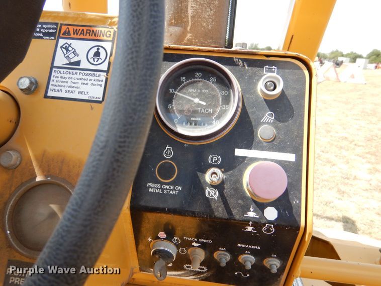 image for item LB9932 2002 Vermeer Flex Track 75  vibratory cable plow