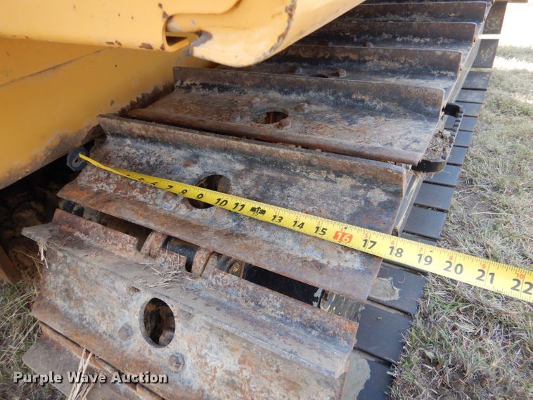 image for item LB9932 2002 Vermeer Flex Track 75  vibratory cable plow