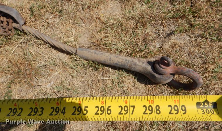 image for item LB9932 2002 Vermeer Flex Track 75  vibratory cable plow