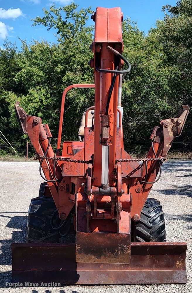 image for item LK9828 1986 Ditch Witch 4010DD  bucket wheel trencher