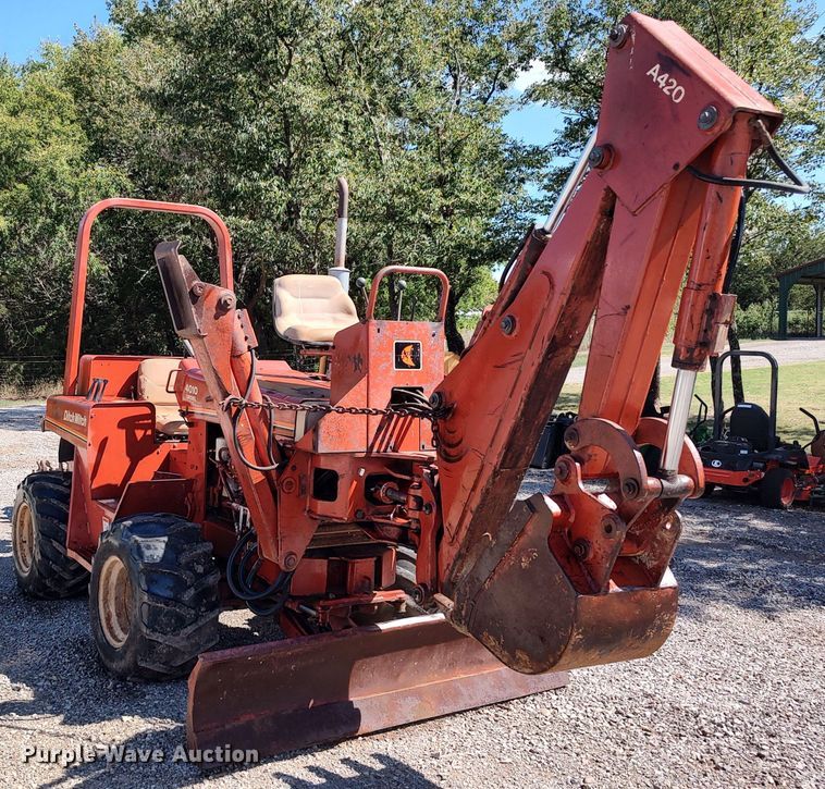 image for item LK9828 1986 Ditch Witch 4010DD  bucket wheel trencher