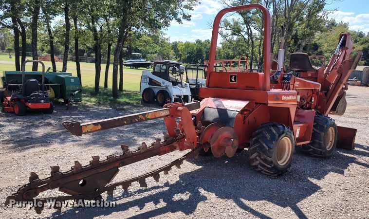 image for item LK9828 1986 Ditch Witch 4010DD  bucket wheel trencher