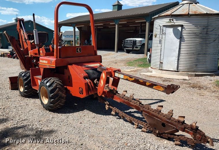 image for item LK9828 1986 Ditch Witch 4010DD  bucket wheel trencher