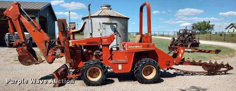 image for item LK9828 1986 Ditch Witch 4010DD  bucket wheel trencher