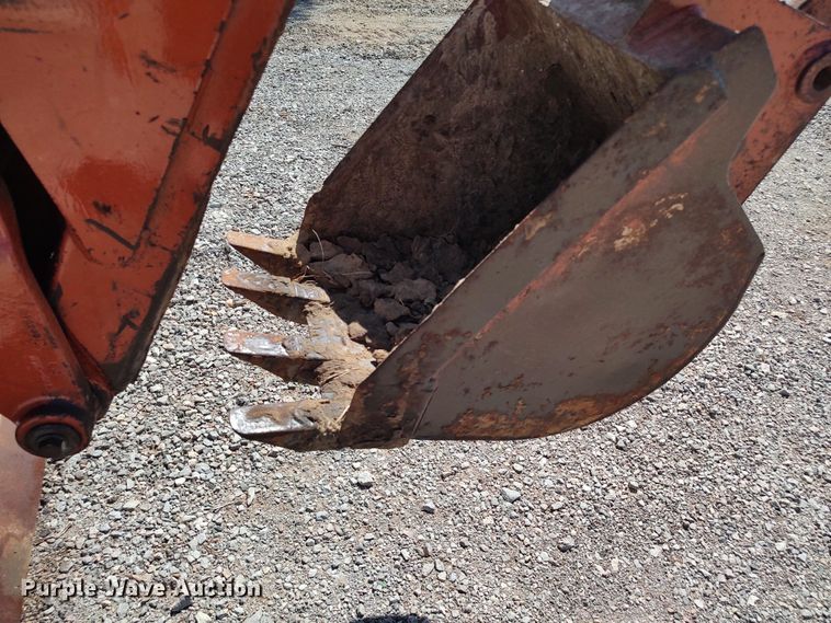 image for item LK9828 1986 Ditch Witch 4010DD  bucket wheel trencher