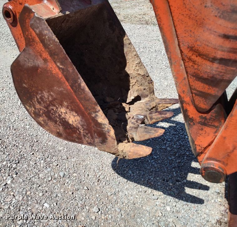 image for item LK9828 1986 Ditch Witch 4010DD  bucket wheel trencher