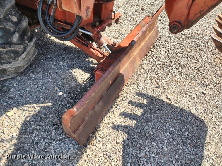 image for item LK9828 1986 Ditch Witch 4010DD  bucket wheel trencher