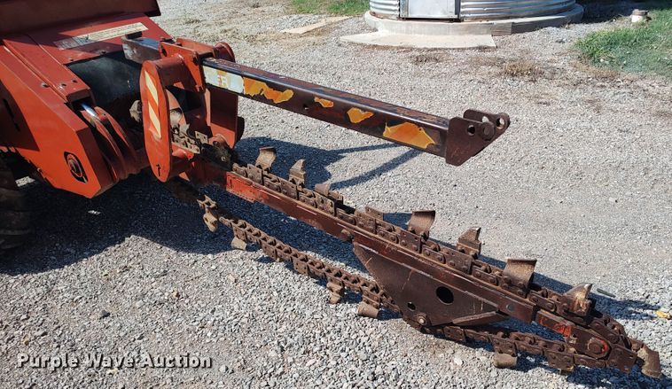 image for item LK9828 1986 Ditch Witch 4010DD  bucket wheel trencher