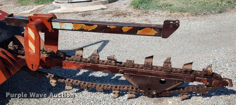 image for item LK9828 1986 Ditch Witch 4010DD  bucket wheel trencher