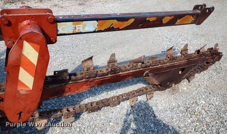 image for item LK9828 1986 Ditch Witch 4010DD  bucket wheel trencher