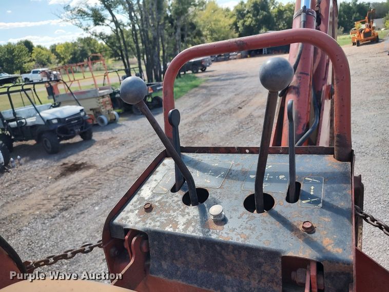 image for item LK9828 1986 Ditch Witch 4010DD  bucket wheel trencher