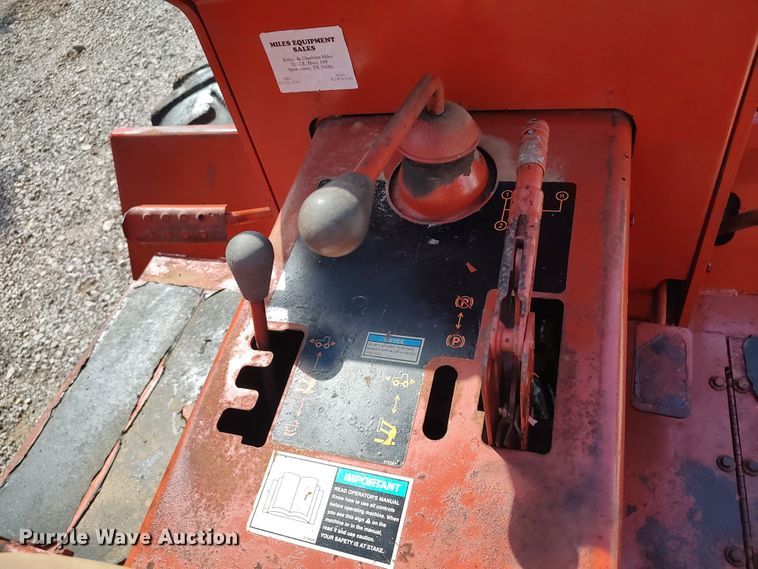 image for item LK9828 1986 Ditch Witch 4010DD  bucket wheel trencher