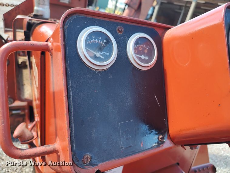 image for item LK9828 1986 Ditch Witch 4010DD  bucket wheel trencher