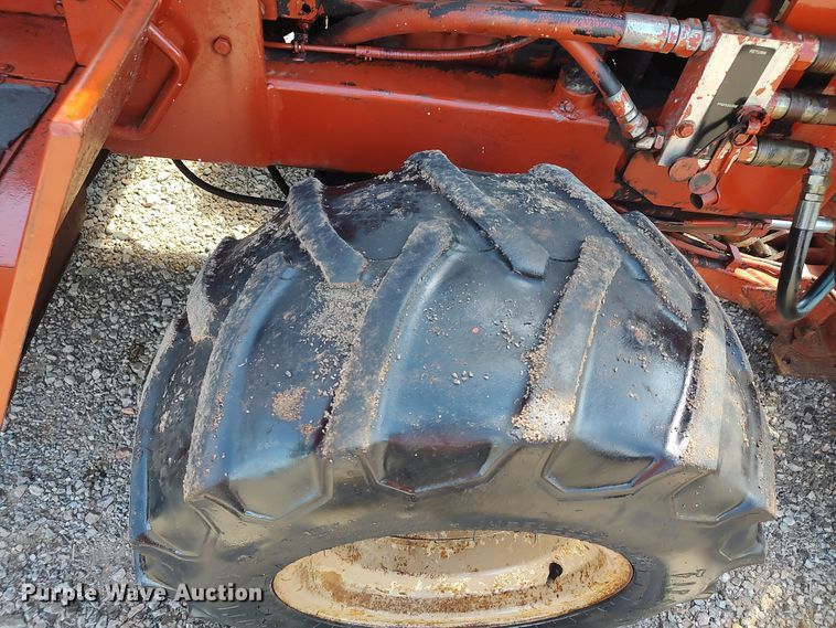 image for item LK9828 1986 Ditch Witch 4010DD  bucket wheel trencher