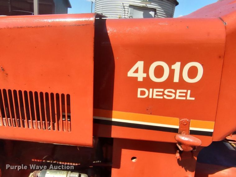 image for item LK9828 1986 Ditch Witch 4010DD  bucket wheel trencher