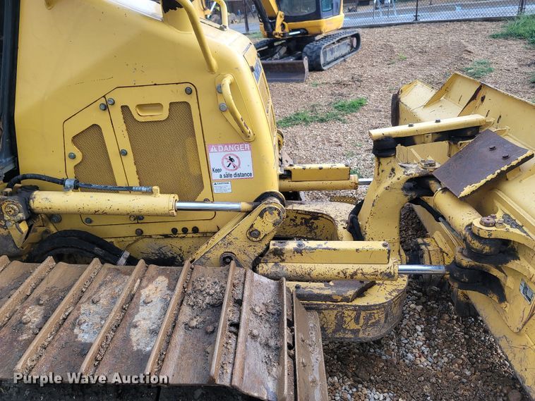image for item LM9701 2011 Komatsu D39EX-22  dozer