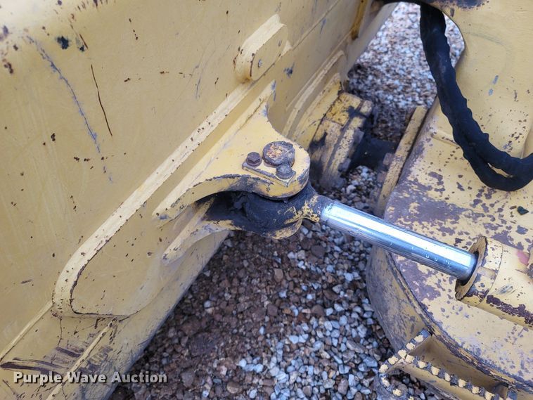 image for item LM9701 2011 Komatsu D39EX-22  dozer