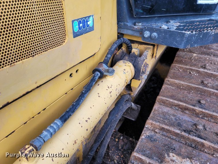 image for item LM9701 2011 Komatsu D39EX-22  dozer