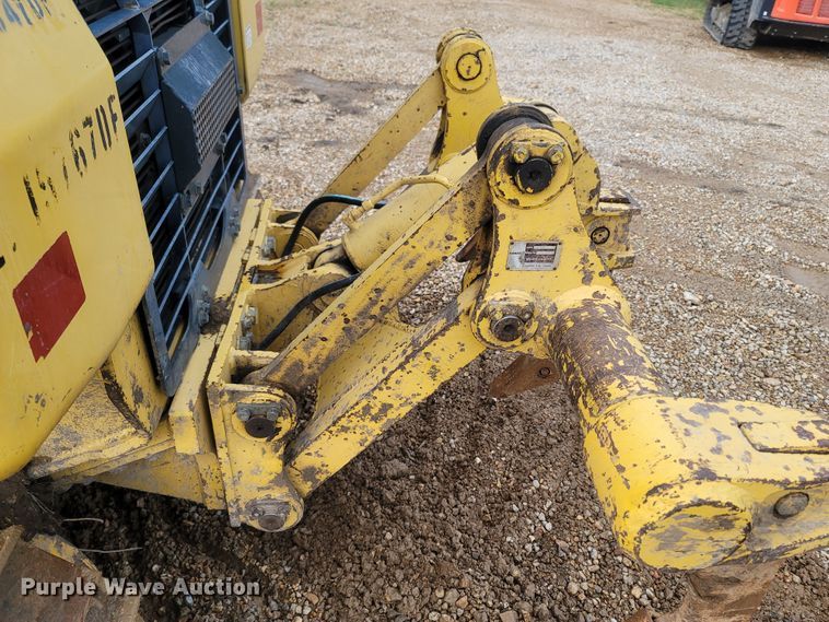 image for item LM9701 2011 Komatsu D39EX-22  dozer