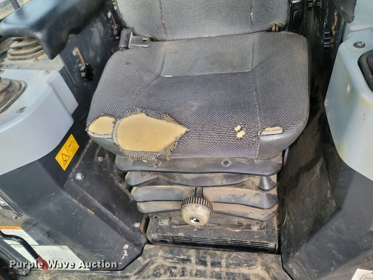 image for item LM9701 2011 Komatsu D39EX-22  dozer