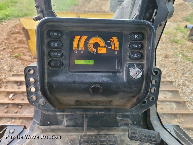 image for item LM9701 2011 Komatsu D39EX-22  dozer