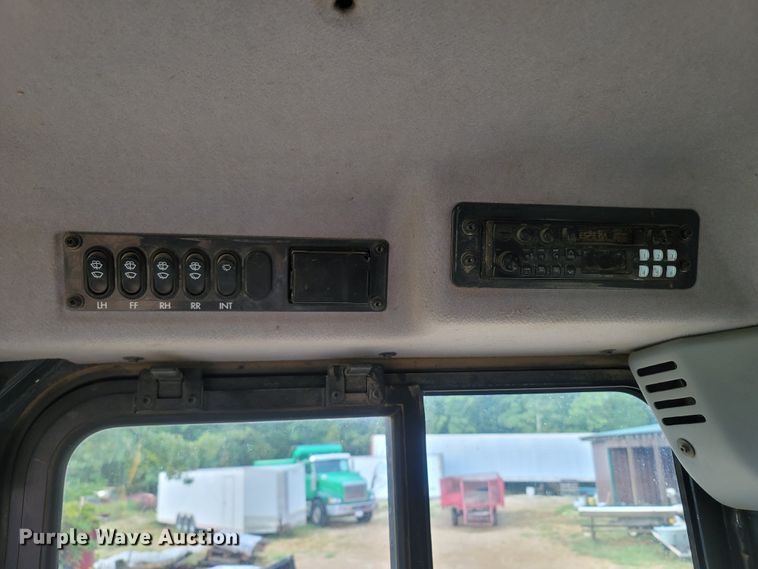 image for item LM9701 2011 Komatsu D39EX-22  dozer