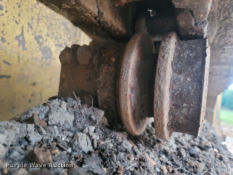 image for item LM9701 2011 Komatsu D39EX-22  dozer