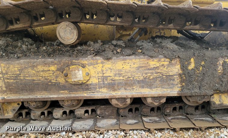 image for item LM9701 2011 Komatsu D39EX-22  dozer