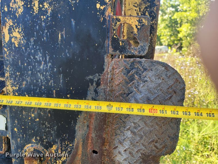 image for item LM9702 2002 International 2554  dump truck