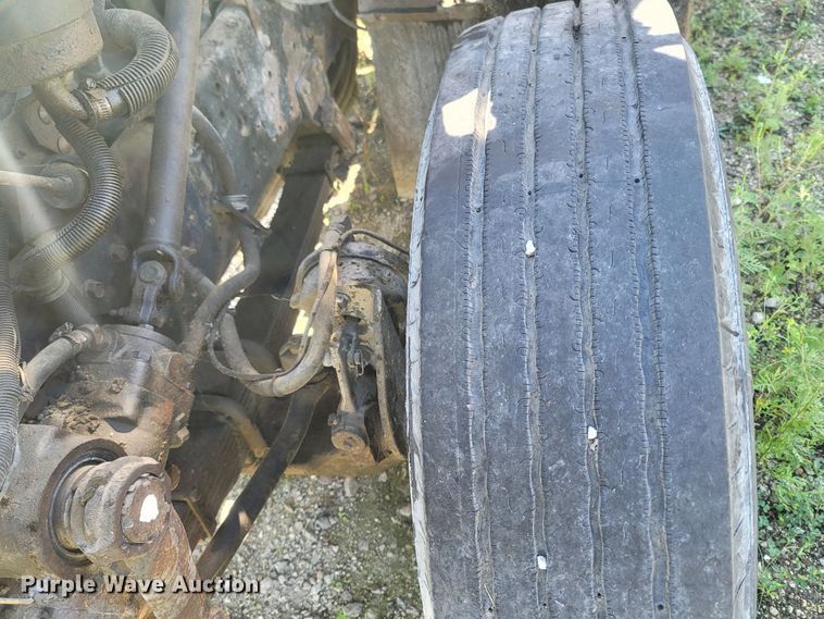 image for item LM9702 2002 International 2554  dump truck