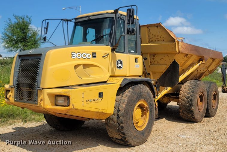 image for item LM9714 2007 John Deere 300D  haul truck