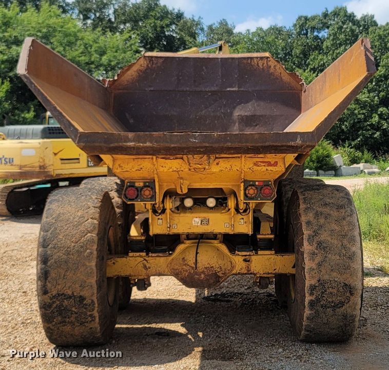 image for item LM9714 2007 John Deere 300D  haul truck