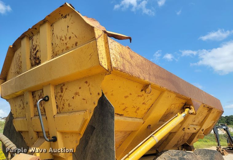 image for item LM9714 2007 John Deere 300D  haul truck